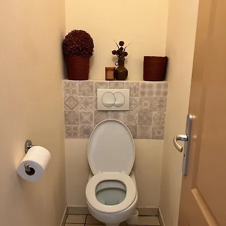 Seaside Pool And Tennis * نيس