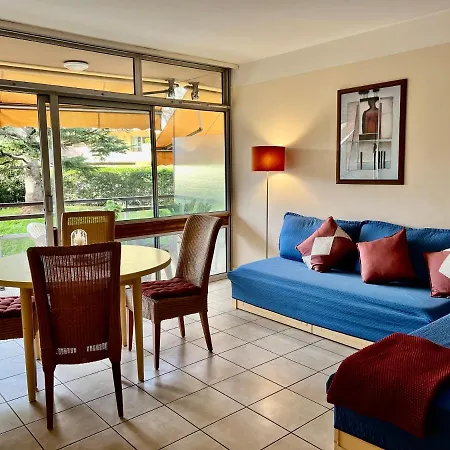 Seaside Pool And Tennis