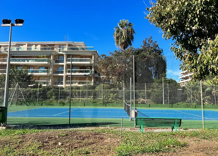 Seaside Pool And Tennis Nice