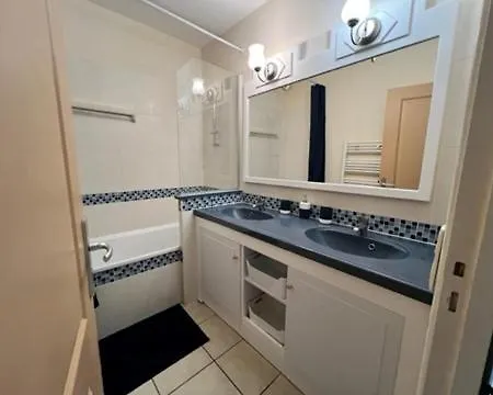 Seaside Pool And Tennis