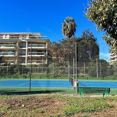 Seaside Pool And Tennis 尼斯